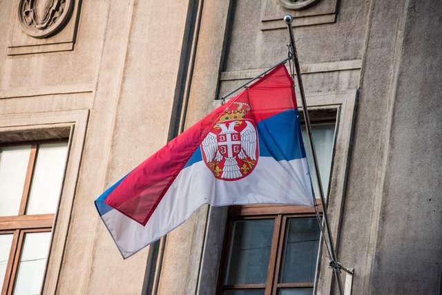 У Сербії на дострокових виборах зафіксували рекордну явку