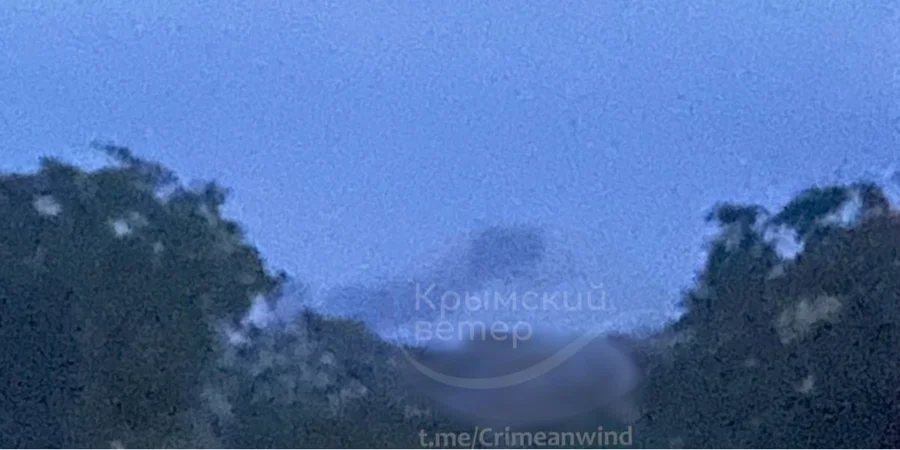 Нічна атака дронів у Криму: пожежа біля Таврійської ТЕС, перебої з електропостачанням