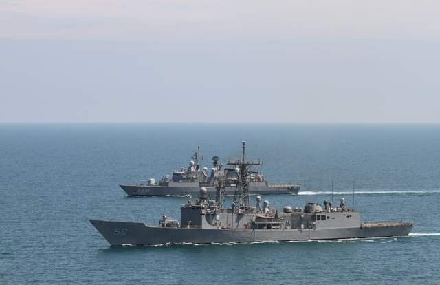 Британський флот три доби стежив за російськими кораблями біля своїх берегів
