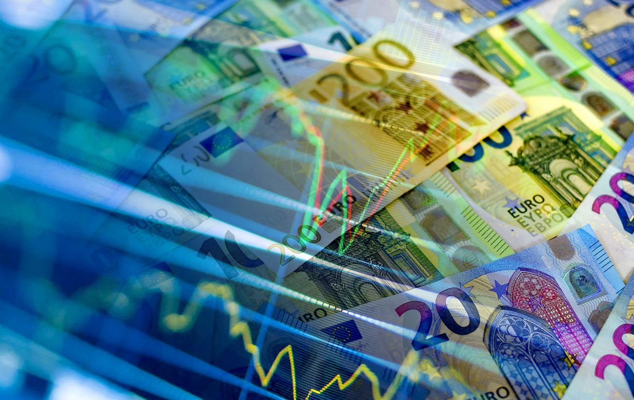 Курс долара та євро 28 вересня: де вигідно купити і продати валюту