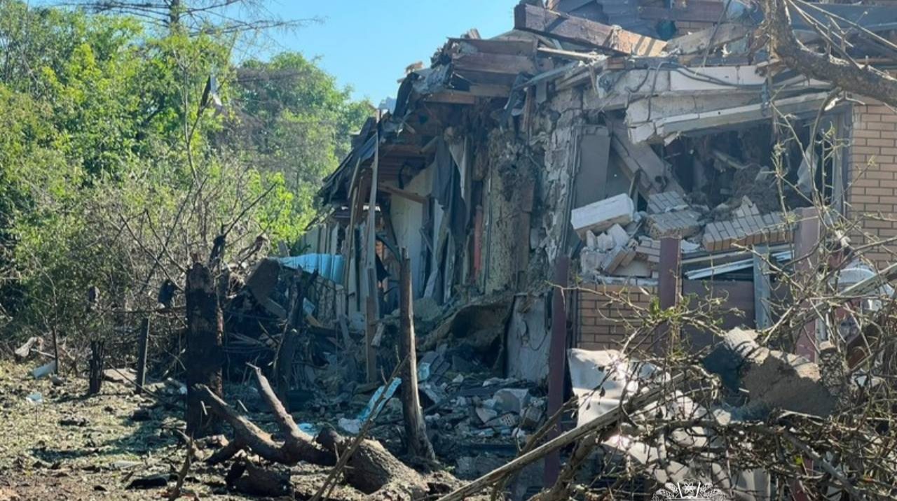 Окупанти вдарили "Бандероллю" по підприємству та приватному сектору Харкова: 11 постраждалих