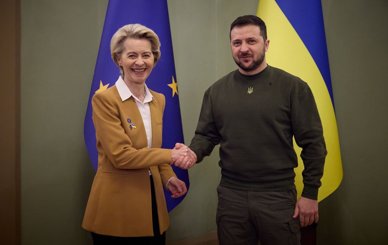 ЄС не бачить дефіциту в бюджеті України, Київ закриє його перерозподілом і скороченням видатків на зброю