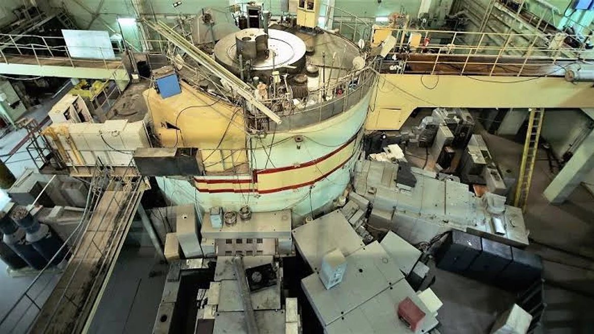 Російський дрон атакував Інститут ядерних досліджень у Києві: реактор ВВР-М не пошкоджено