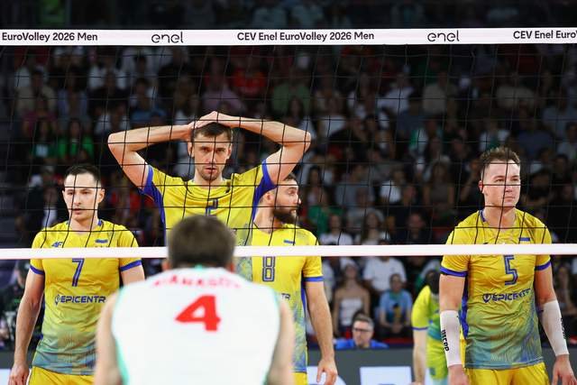 Збірна України з волейболу вилетіла з Євро-2026, поступившись Румунії у трьох сетах