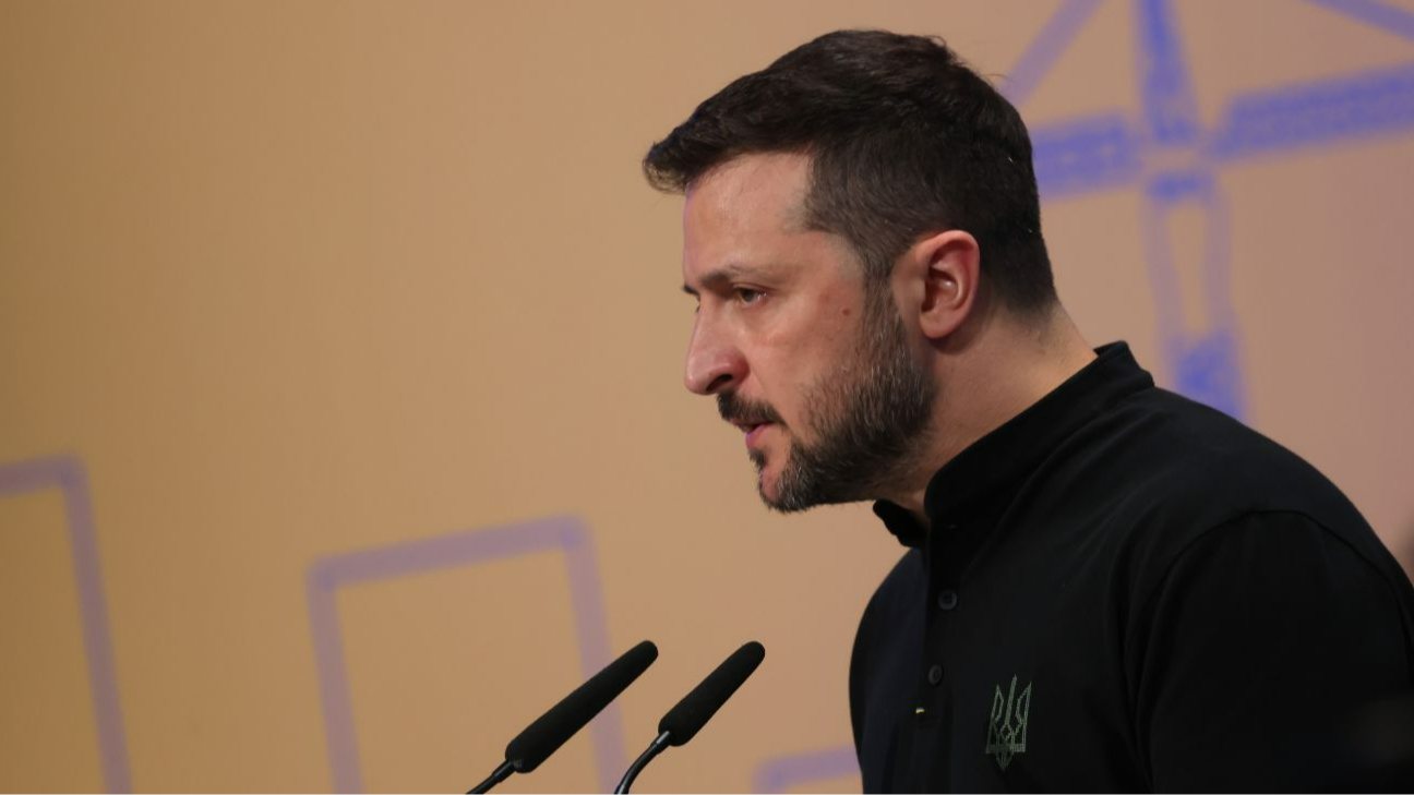 Зеленський закликав Маска зняти обмеження Starlink для України