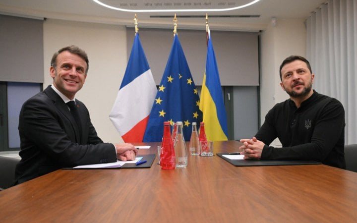 Зеленський наголосив Макрону на необхідності участі Європи в переговорах з РФ