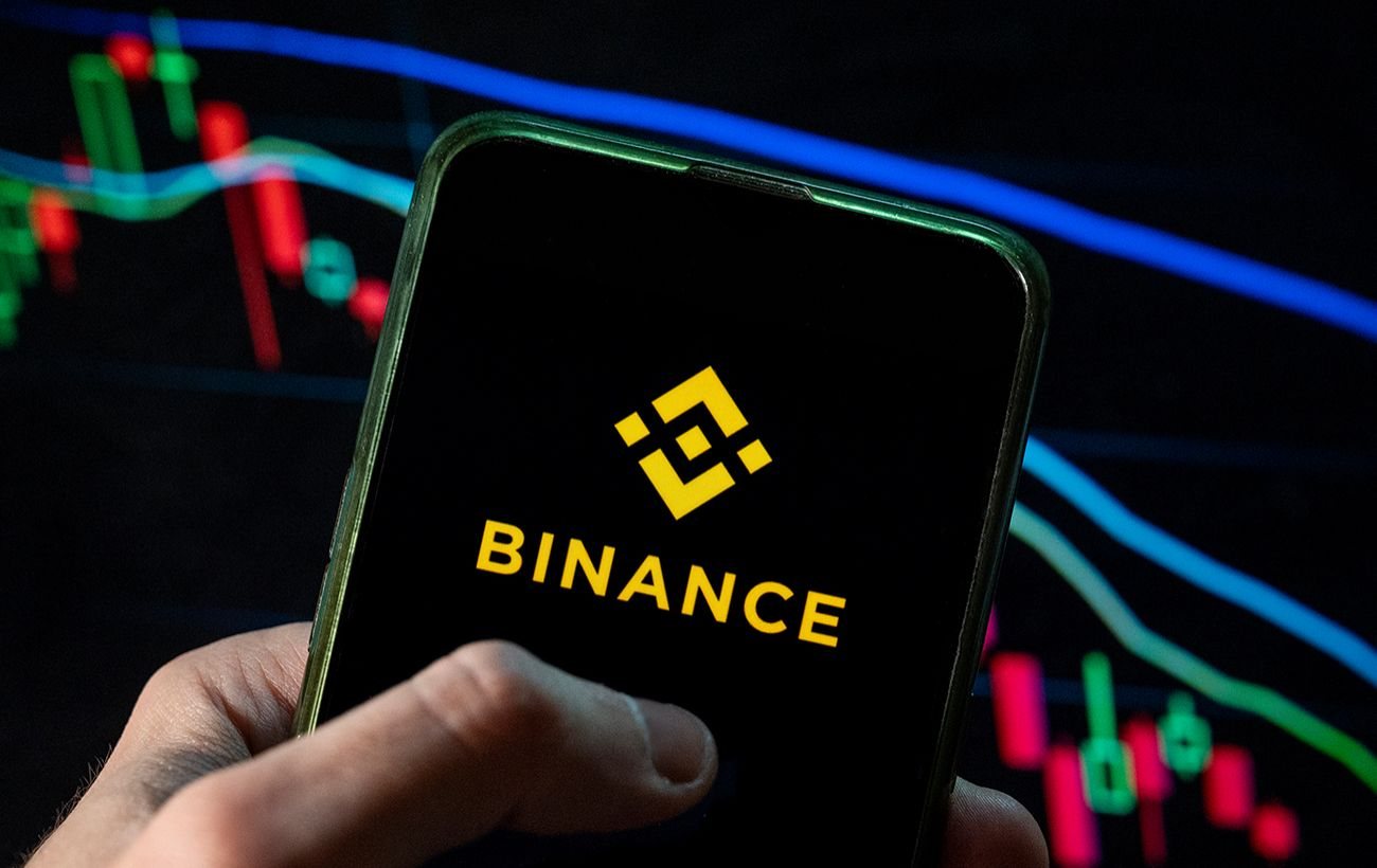 З Binance вивели понад 2 млрд доларів, біржа розслідує можливий злам