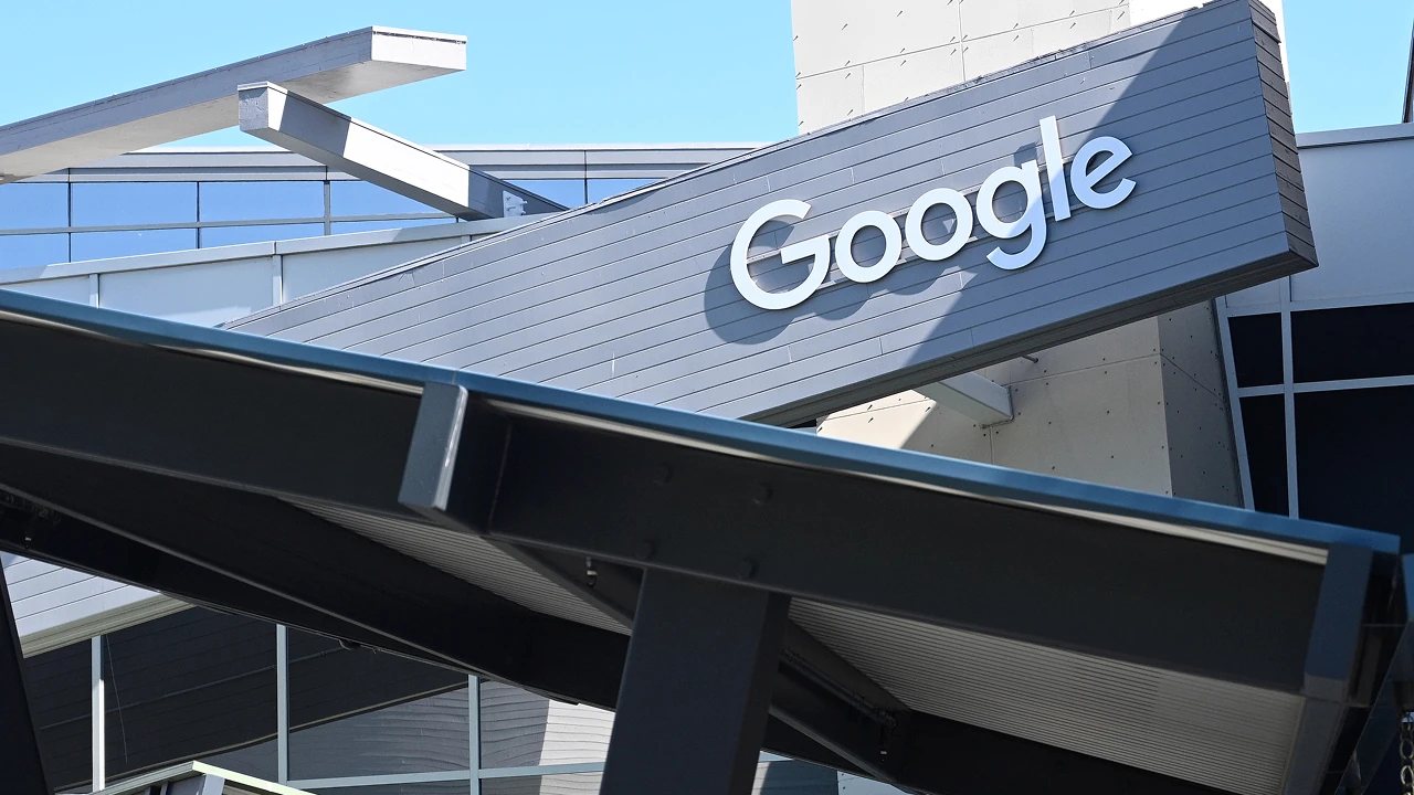 Alphabet втратила $500 млрд ринкової вартості через сповільнення пошукової реклами