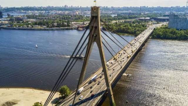 ISW: удари РФ по мостах Києва мають на меті ускладнити життя і змусити до капітуляції