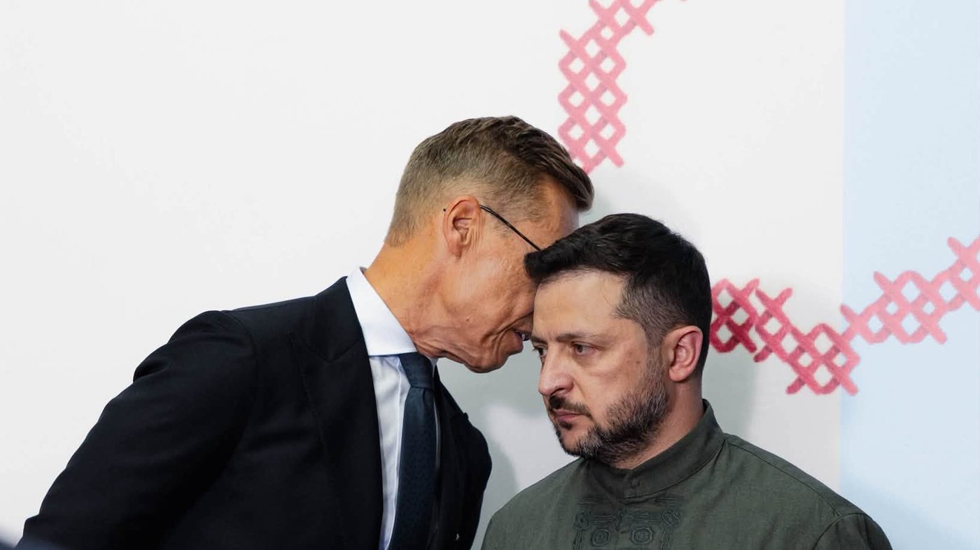 Стубб просить Маска розширити Starlink для ударів по російських пускових установках