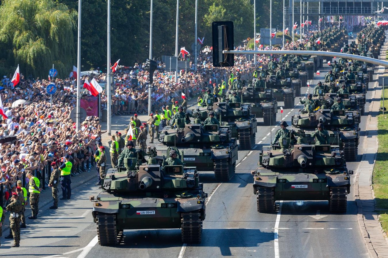 Відсутність України на параді у Варшаві стала політичним сигналом
